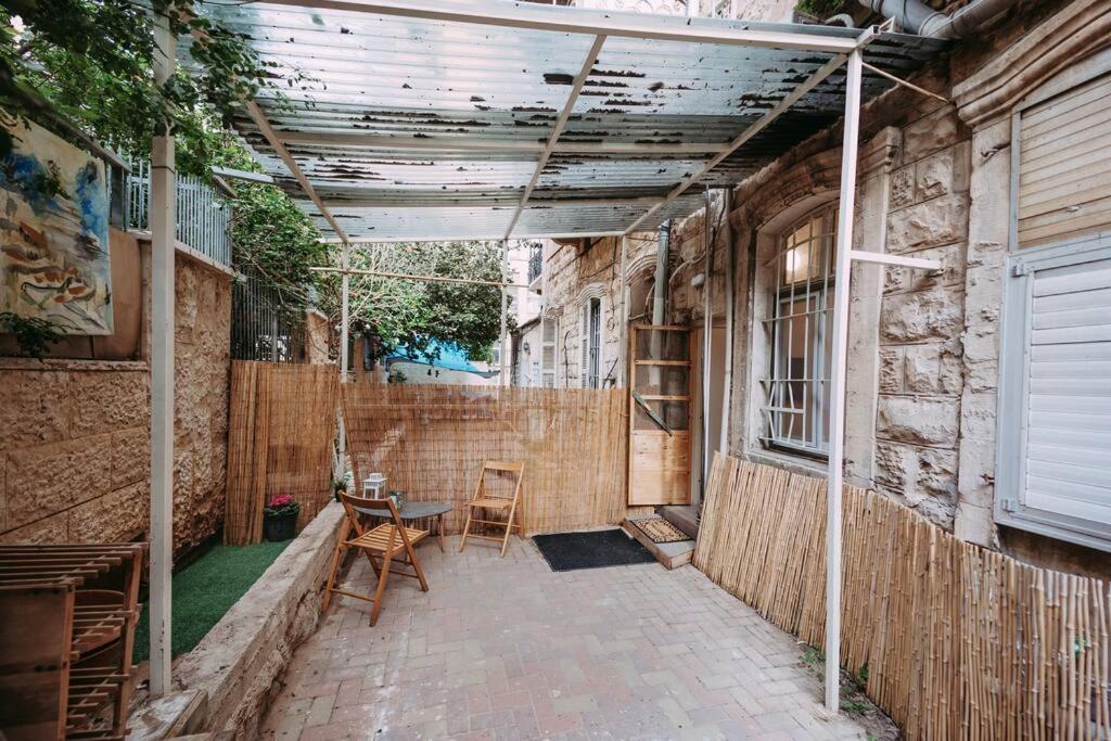 In The Middle Of Everything Haifa Exterior photo